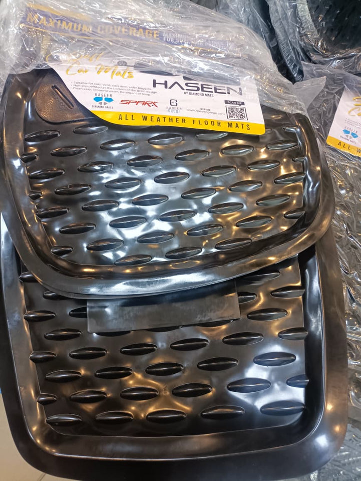 UNIVERSAL 055 PVC DIAMOND SERIES CAR FLOOR MAT